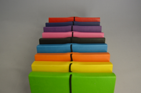 Notizbuch MINI | Außeneinband in verschiedenen Farben | karierte Seiten