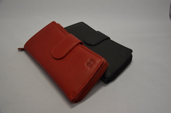 EXCLUSIVE-LINE I Langformat - Estelle I rot